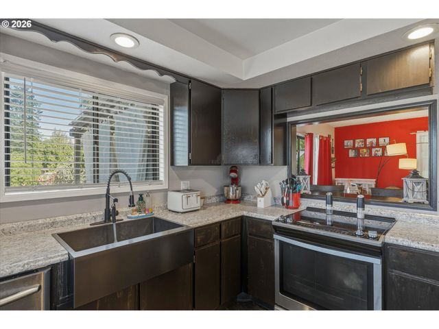 2326 CEDAR Pl, Longview, WA 98632