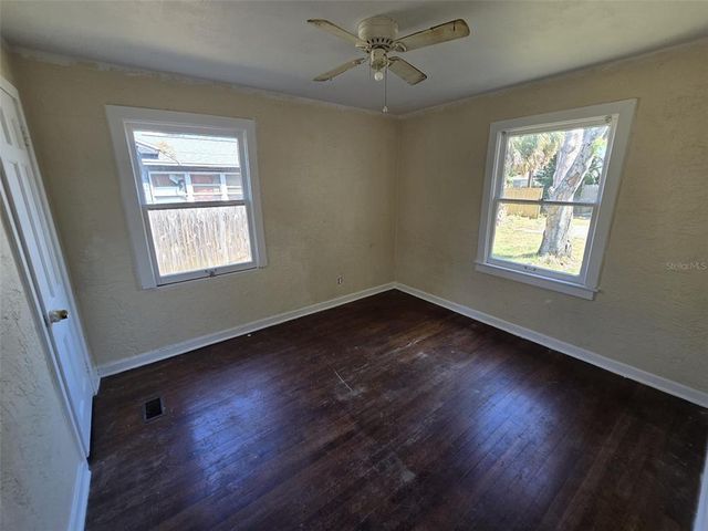 4420 6TH AVENUE S, St Petersburg, FL 33711