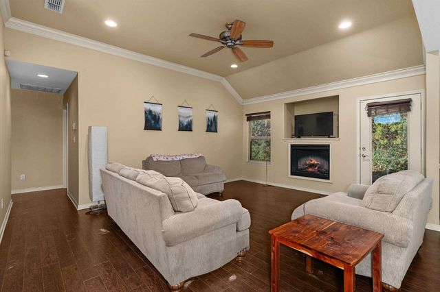 129 School Park Trail, Tatum, TX 75691