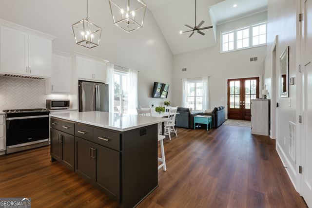 1820 Clover Lane, Bishop, GA 30621