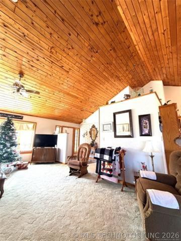 24751 S 200 Road, Henryetta, OK 74437