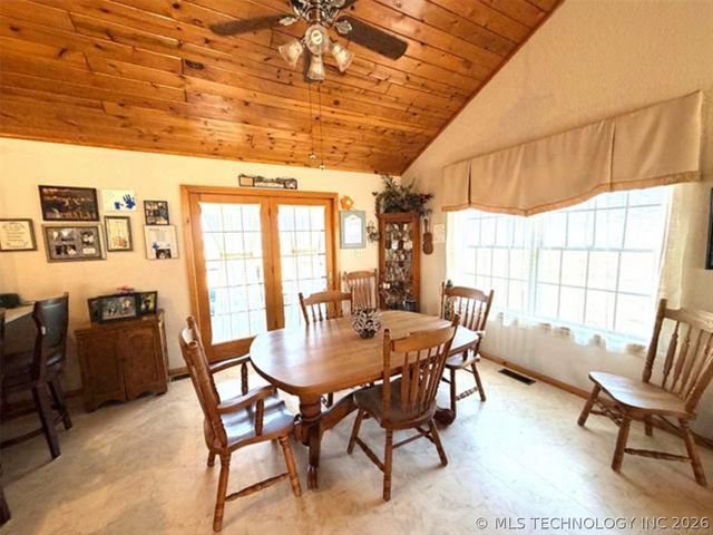 24751 S 200 Road, Henryetta, OK 74437