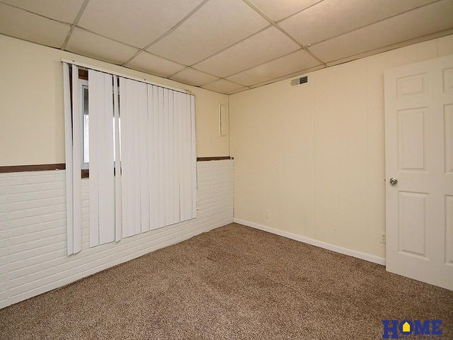 271 Parkside Lane, Lincoln, NE 68521