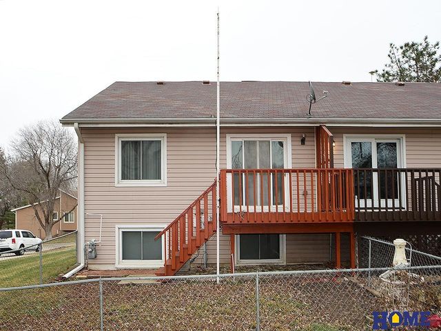 271 Parkside Lane, Lincoln, NE 68521