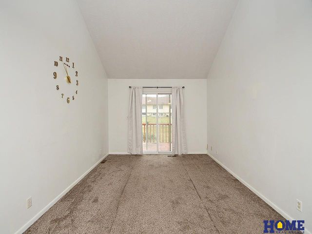 271 Parkside Lane, Lincoln, NE 68521