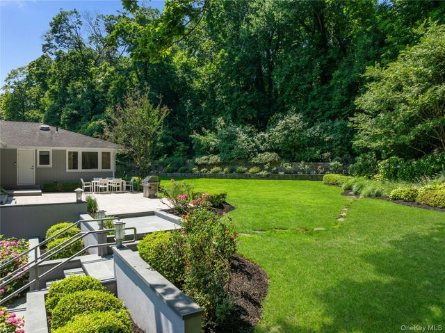 353 E Shore Road, Great Neck, NY 11023