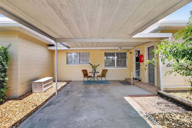 445 S GRANDVIEW STREET 8, Mount Dora, FL 32757