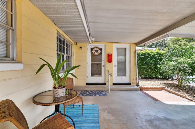 445 S GRANDVIEW STREET 8, Mount Dora, FL 32757