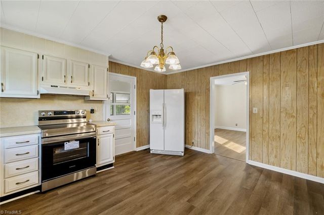 231 Sunset Drive, High Point, NC 27360
