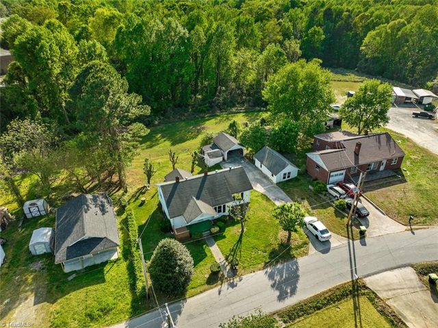 231 Sunset Drive, High Point, NC 27360