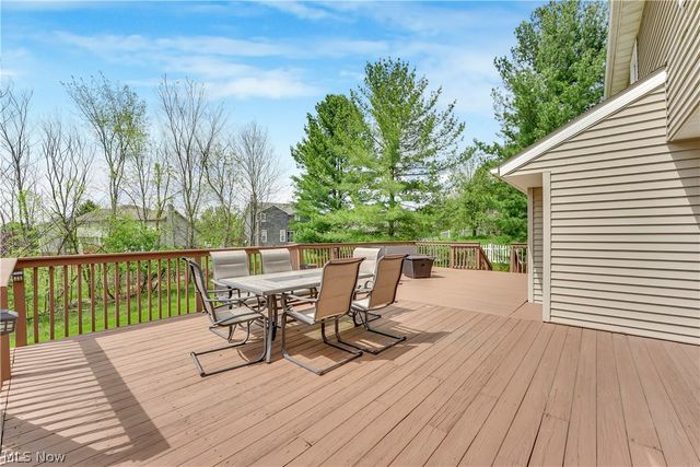 141 McCleary Court, Sagamore Hills, OH 44067