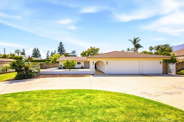 2015 N Palm, Upland, CA 91784