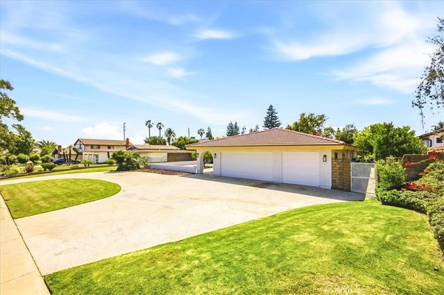 2015 N Palm, Upland, CA 91784