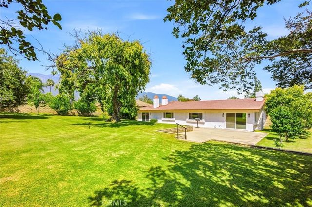 2015 N Palm, Upland, CA 91784