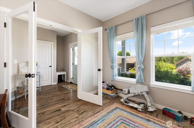 1720 SW Waterside Court, Oak Harbor, WA 98277