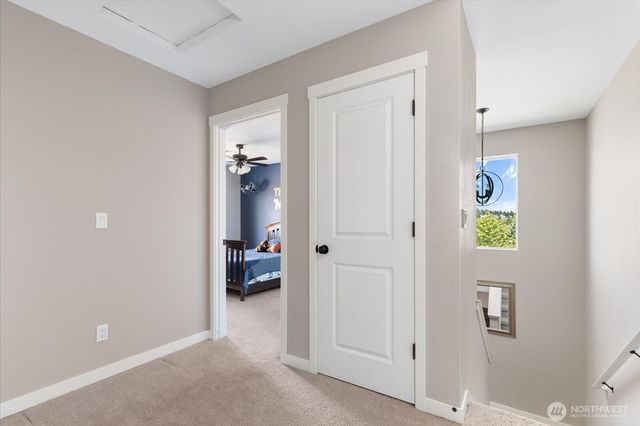 1720 SW Waterside Court, Oak Harbor, WA 98277