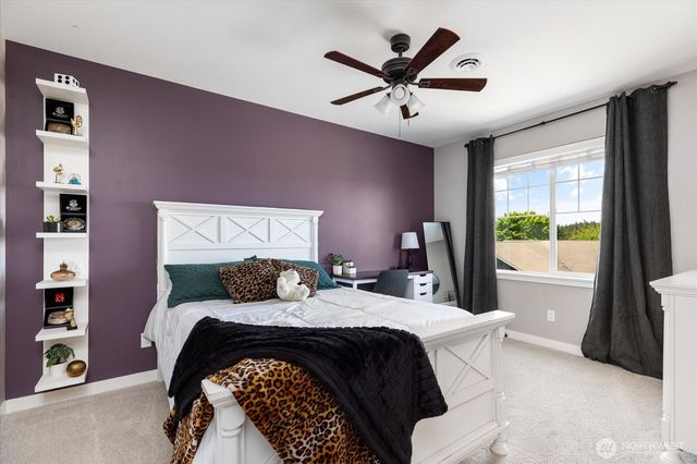 1720 SW Waterside Court, Oak Harbor, WA 98277