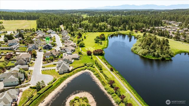 1720 SW Waterside Court, Oak Harbor, WA 98277