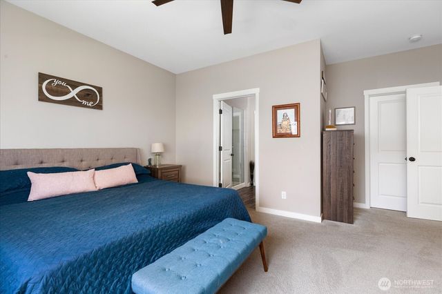 1720 SW Waterside Court, Oak Harbor, WA 98277