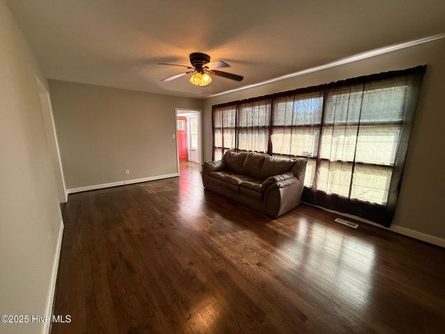 1155 Lake Cole Road, Midway Park, NC 28544