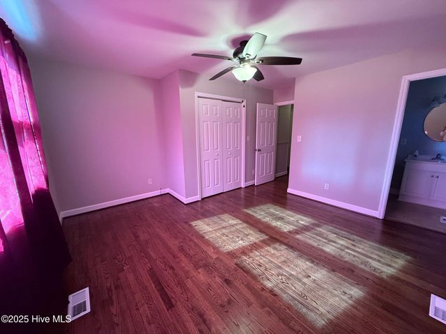 1155 Lake Cole Road, Midway Park, NC 28544