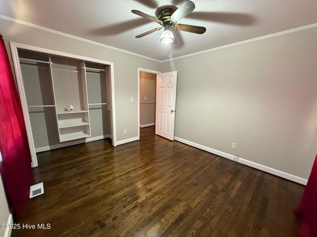 1155 Lake Cole Road, Midway Park, NC 28544