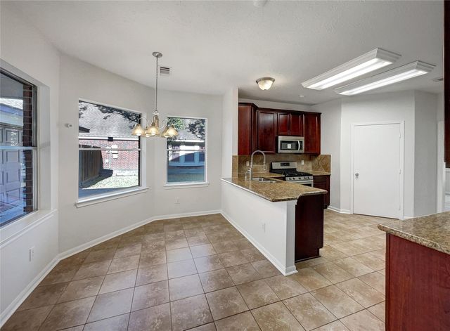 3232 Lee Circle, Pearland, TX 77581