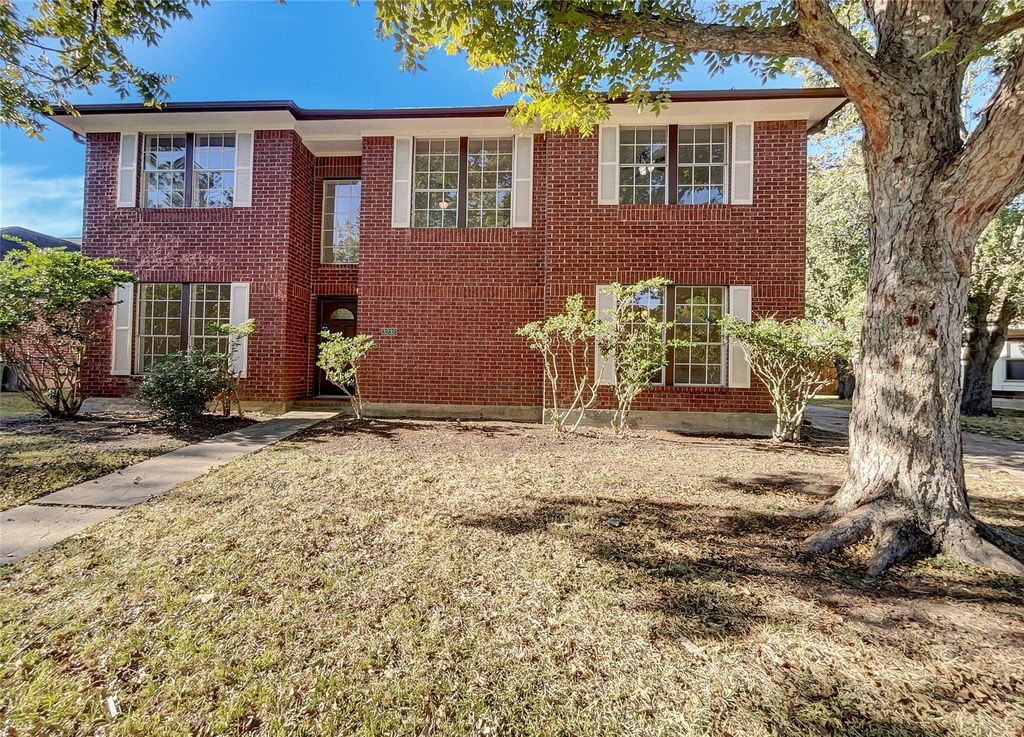 3232 Lee Circle, Pearland, TX 77581