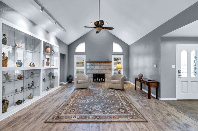321 Timberlake Drive, Azle, TX 76020