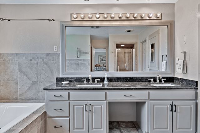 321 Timberlake Drive, Azle, TX 76020