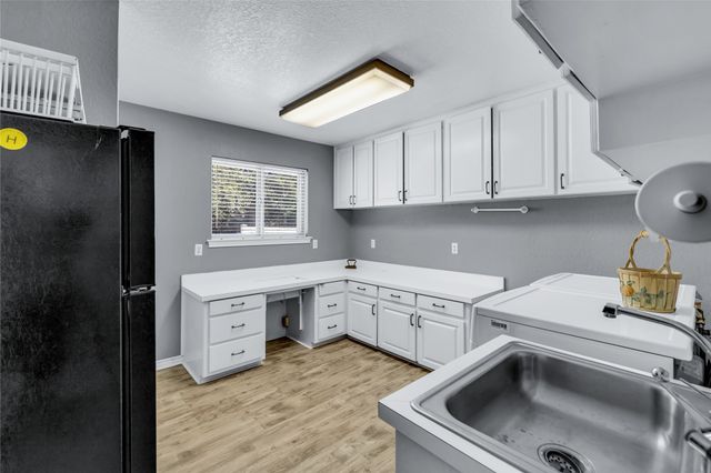321 Timberlake Drive, Azle, TX 76020