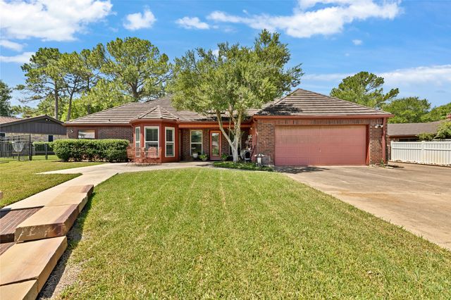 321 Timberlake Drive, Azle, TX 76020