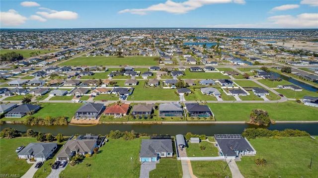 1423 SW 1st TER, Cape Coral, FL 33991