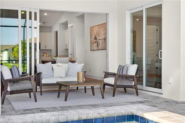 1423 SW 1st TER, Cape Coral, FL 33991