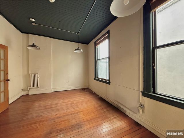 53-55 Park Avenue 2nd fl, Rutherford, NJ 07070