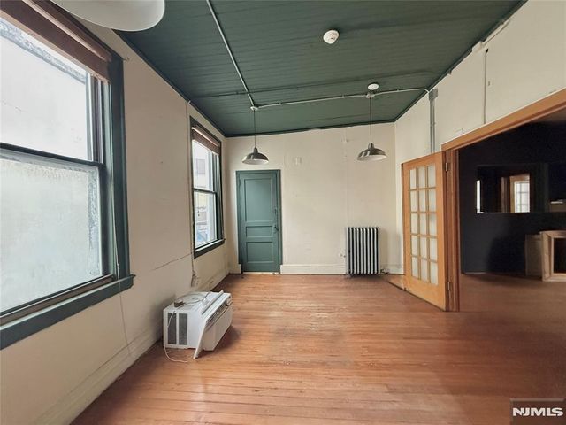 53-55 Park Avenue 2nd fl, Rutherford, NJ 07070