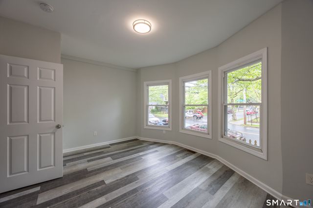 687-689 Winchester Avenue, New Haven, CT 06511