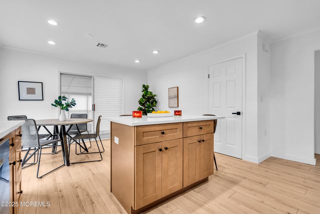 8 Rio Court, Toms River, NJ 08757