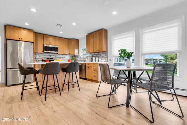 8 Rio Court, Toms River, NJ 08757