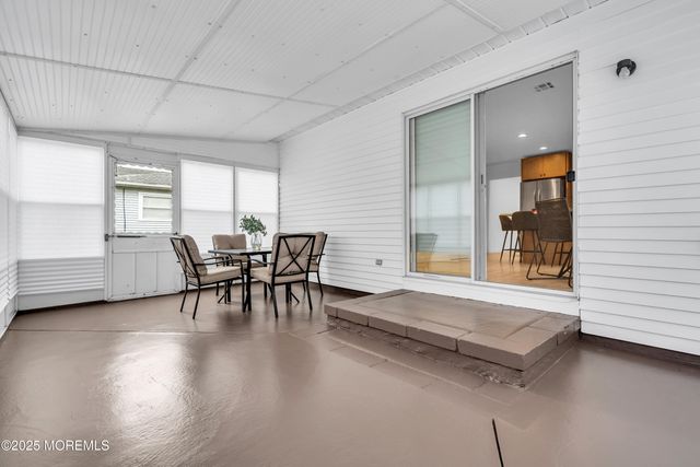 8 Rio Court, Toms River, NJ 08757