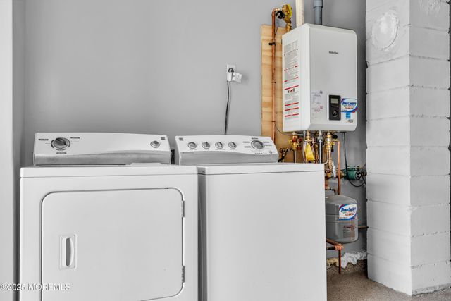 8 Rio Court, Toms River, NJ 08757