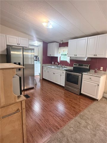 120 Hardy Drive, Central, SC 29630