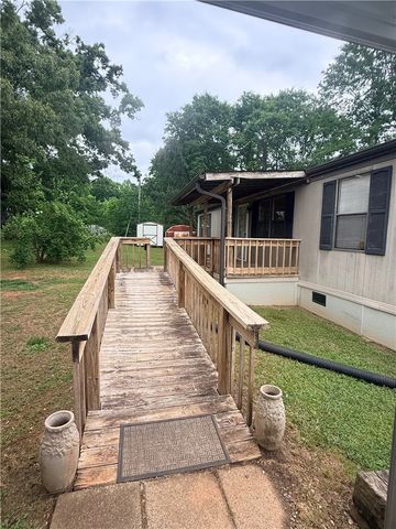 120 Hardy Drive, Central, SC 29630