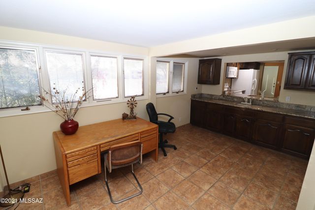 5602 N Camino Del Sol, Tucson, AZ 85718