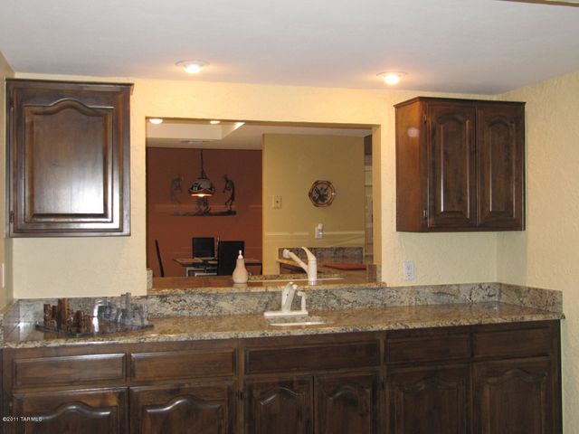 5602 N Camino Del Sol, Tucson, AZ 85718