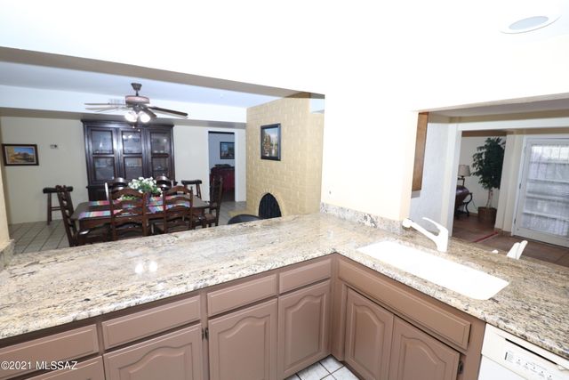 5602 N Camino Del Sol, Tucson, AZ 85718