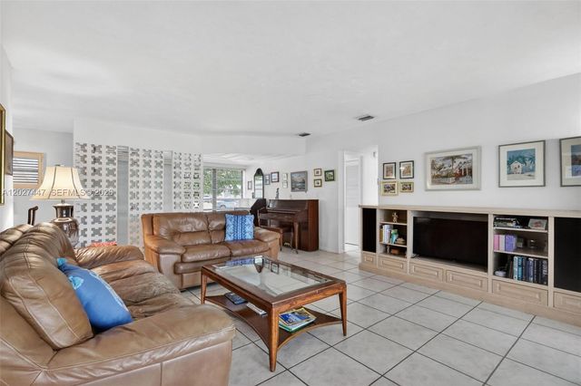13830 SW 79th Court, Palmetto Bay, FL 33158