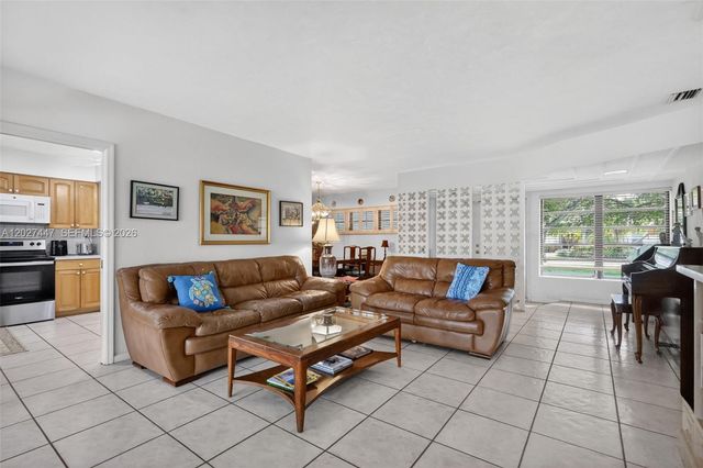 13830 SW 79th Court, Palmetto Bay, FL 33158