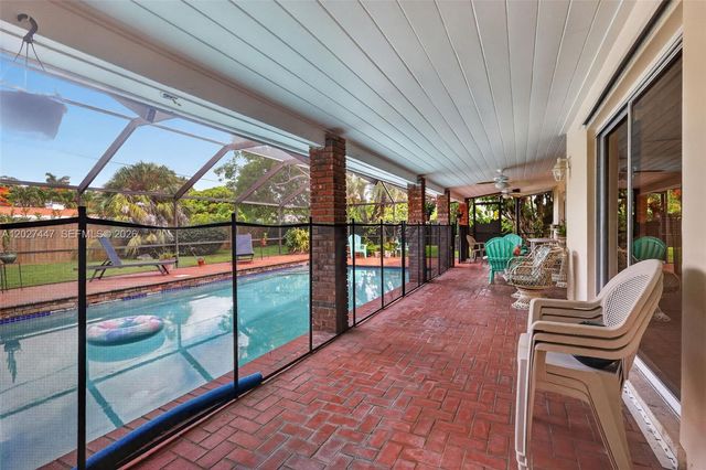 13830 SW 79th Court, Palmetto Bay, FL 33158