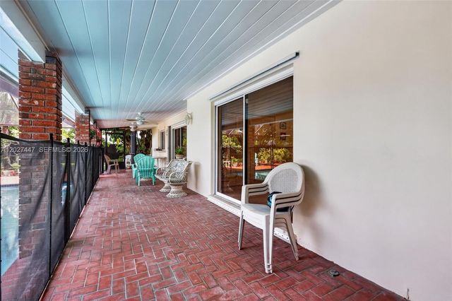 13830 SW 79th Court, Palmetto Bay, FL 33158